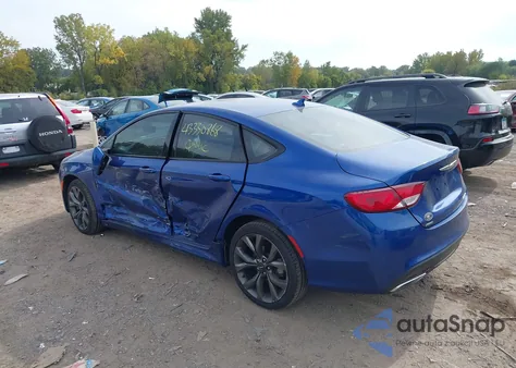 2015 Chrysler 200 S z USA, uszkodzony, nr VIN 1C3CCCDG3FN523574